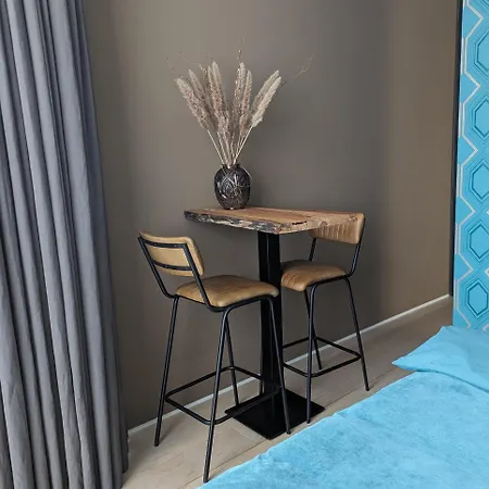 Oda ve Kahvaltı Bed & Wellness Boxtel, Luxe Met Airco En Eigen Badkamer, Ligbad Boxtel