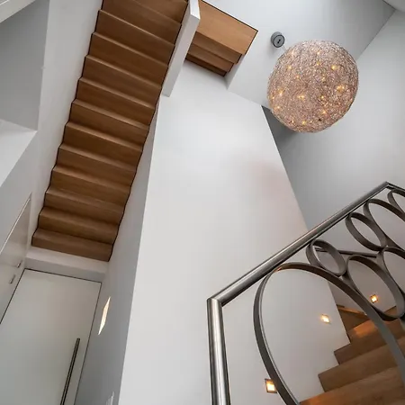 Bed & Wellness Boxtel, Luxe Met Airco En Eigen Badkamer, Ligbad