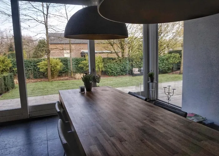 Bed & Wellness Boxtel, Luxe Met Airco En Eigen Badkamer, Ligbad 3* Boxtel